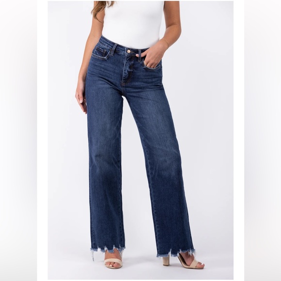 Lovervet Denim - Lovervet Feel Alive High-Rise Loose Straight Leg Tummy Control Denim Size 30/11